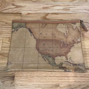 Alviero Martini large clutch